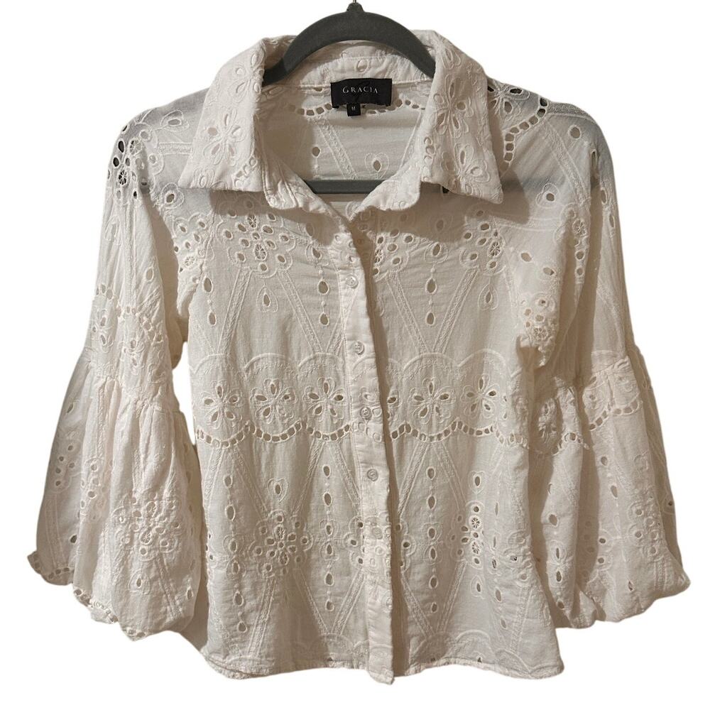 Gracia White Eyelet Puffed Bell Sleeve Button Up Top Blouse, size M